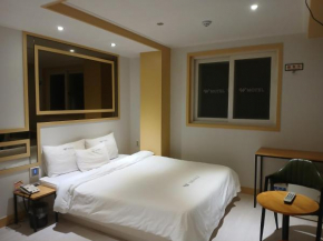 New W Motel